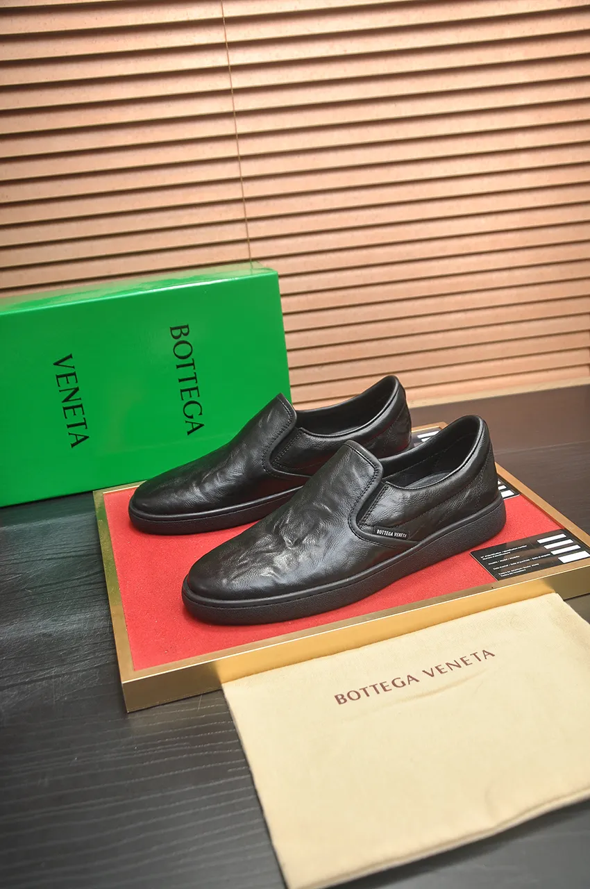 Men's shoes💰540💶【BV】Official website men's shoes👊🏻Cow leather braid🔰Cow leather lining rubber outsole🔲Counter 1:1 quality The identity of every successful man🍃The upper and solemn feet🚶🏻🚶🏻High-end custom counter original replicas📯Imported cowhide purely hand-woven🐂The last will not change regardless of wind or rain🔘Stand the verification of time🔍️Code number: 39-45 (45 custom-made)